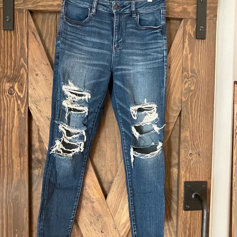 American Eagle distressed NE(X)T LEVEL STRETCH jeans